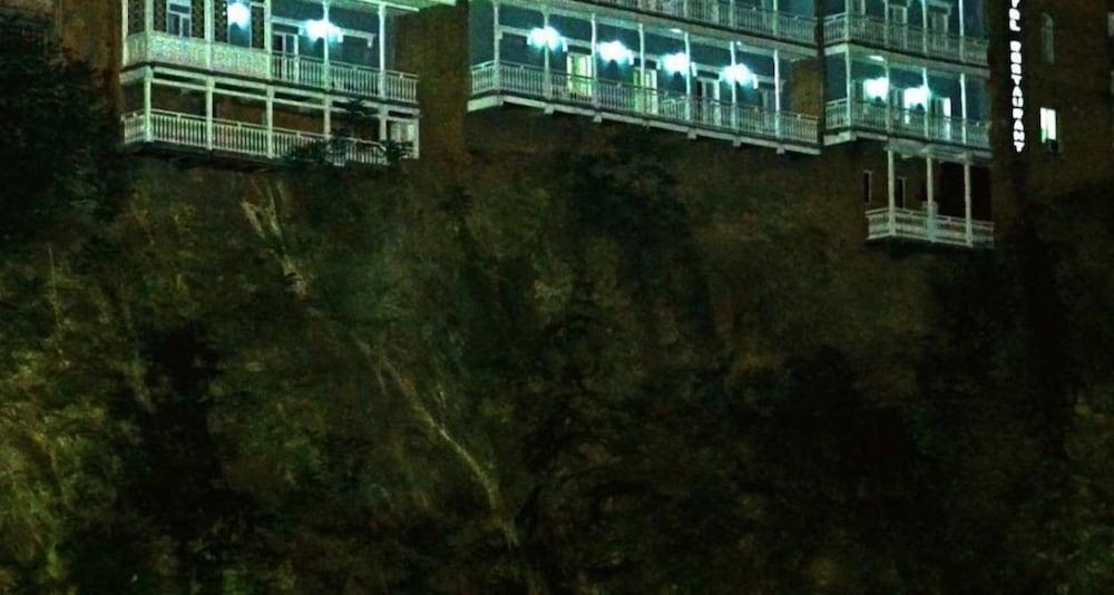 Old Metekhi Hotel Тбилиси Экстерьер фото