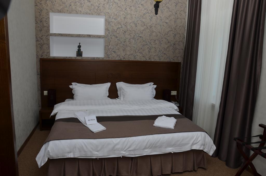 Old Metekhi Hotel Тбилиси Экстерьер фото